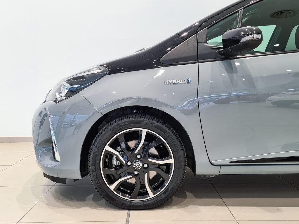 Yaris-Feel-Manhattan-0547KHK-14 - TOYOTA OURENSE