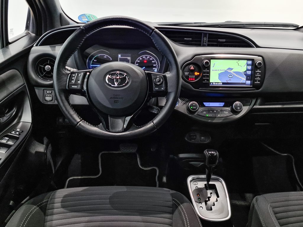 Yaris-Feel-Manhattan-0547KHK-15 - TOYOTA OURENSE