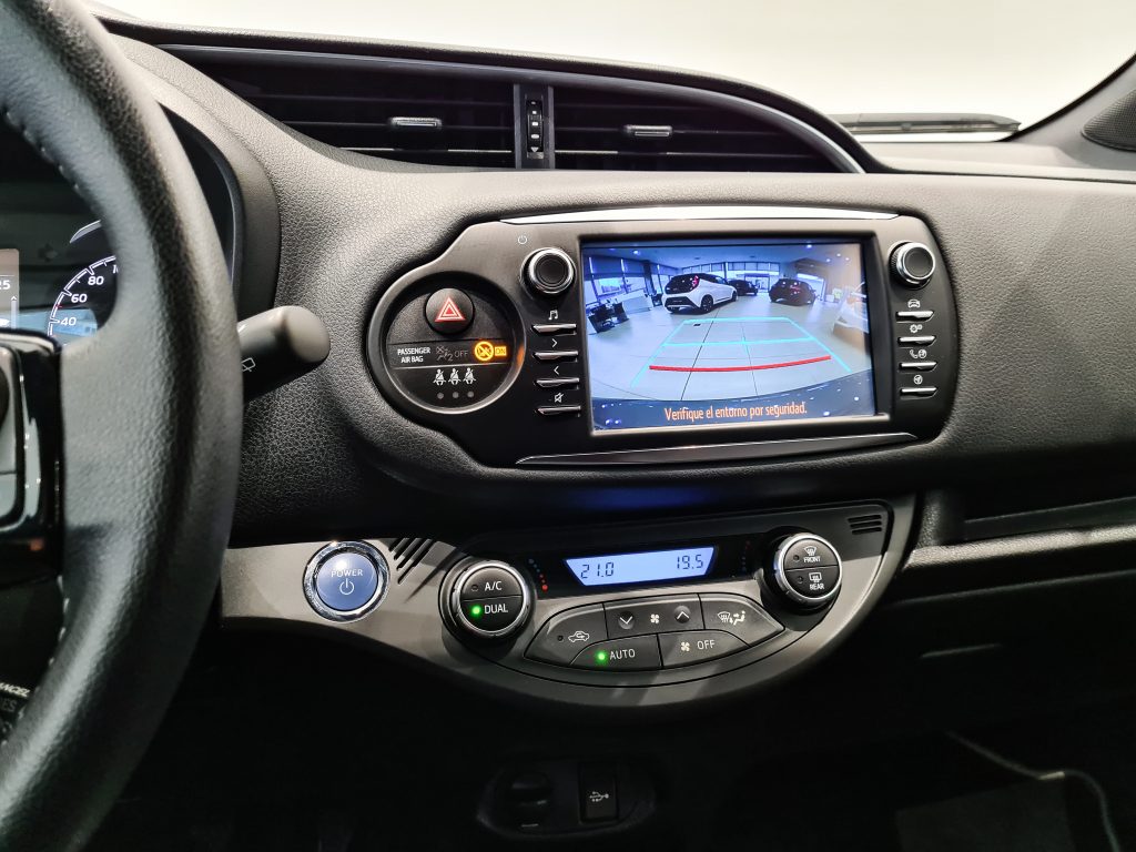 Yaris-Feel-Manhattan-0547KHK-16 - TOYOTA OURENSE