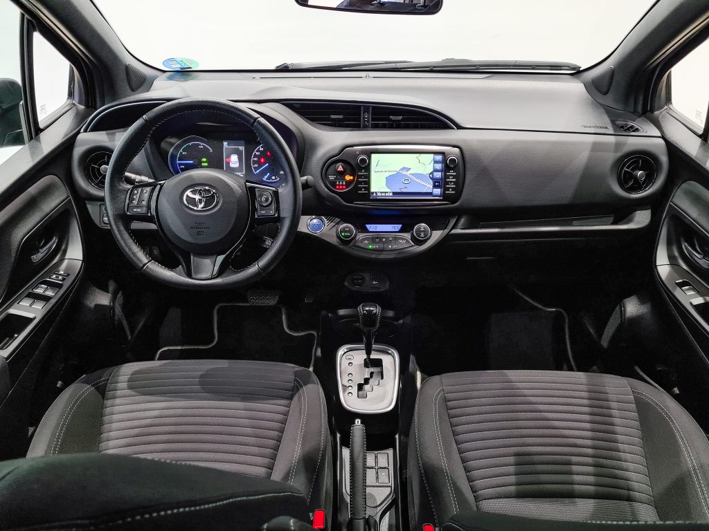 Yaris-Feel-Manhattan-0547KHK-8 - TOYOTA OURENSE