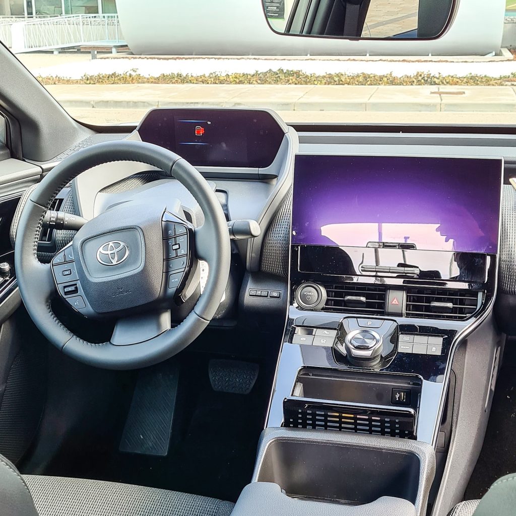 20230307_101703-Toyota-BZ4X-3-copia - TOYOTA OURENSE Primer Coche Eléctrico